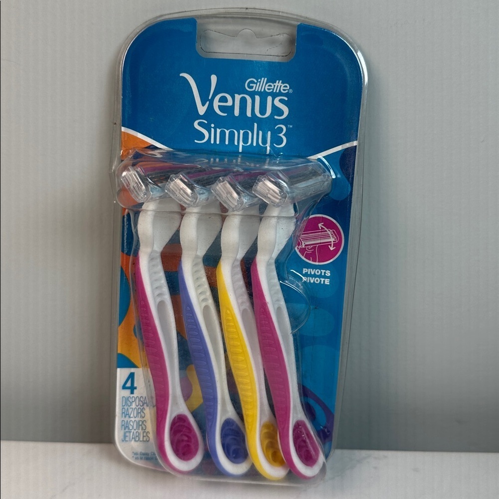 Gillette Venus Simply 3 Women's Disposable Razors, 3 Blade 4 Count